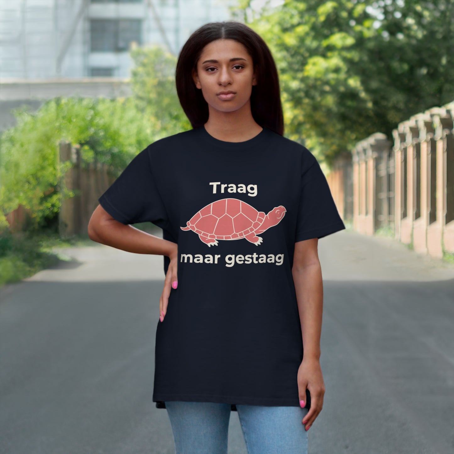 Uniseks T-Shirt - 'Traag maar gestaag'